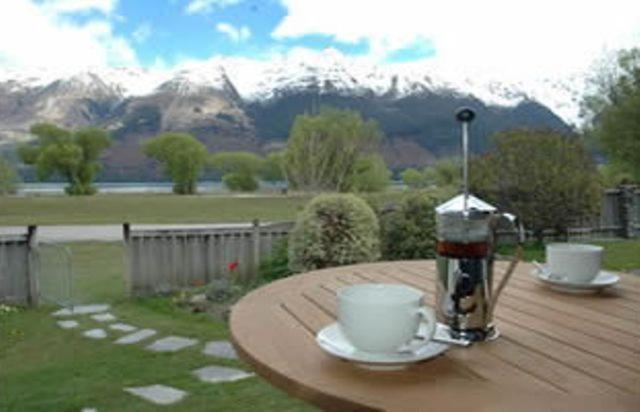 Glenorchy Lake House Room photo